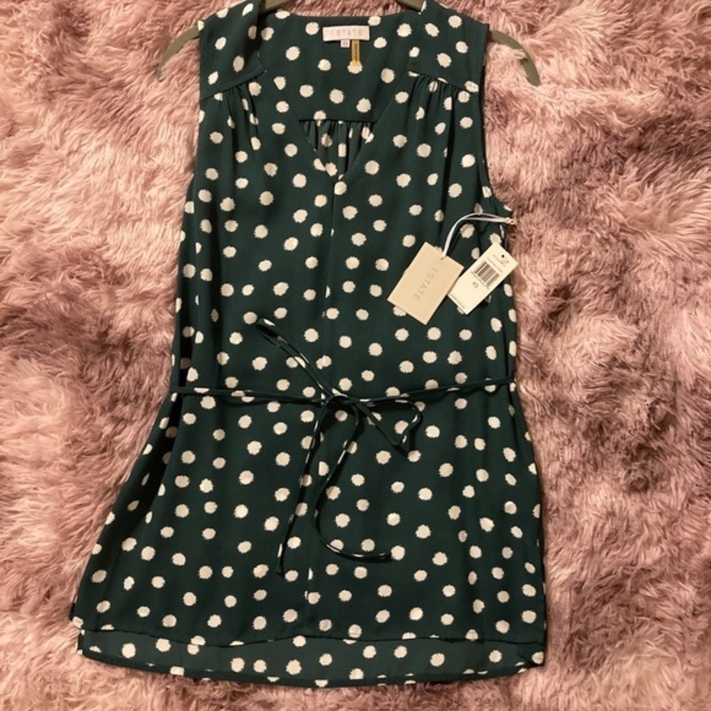 NWT XS 1 State polka dot green and white top with tie at waist